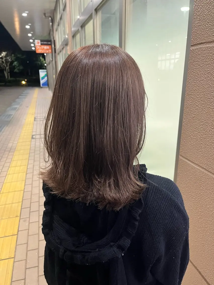 ミディアム くびれヘア 加藤 奈菜のヘアスタイル