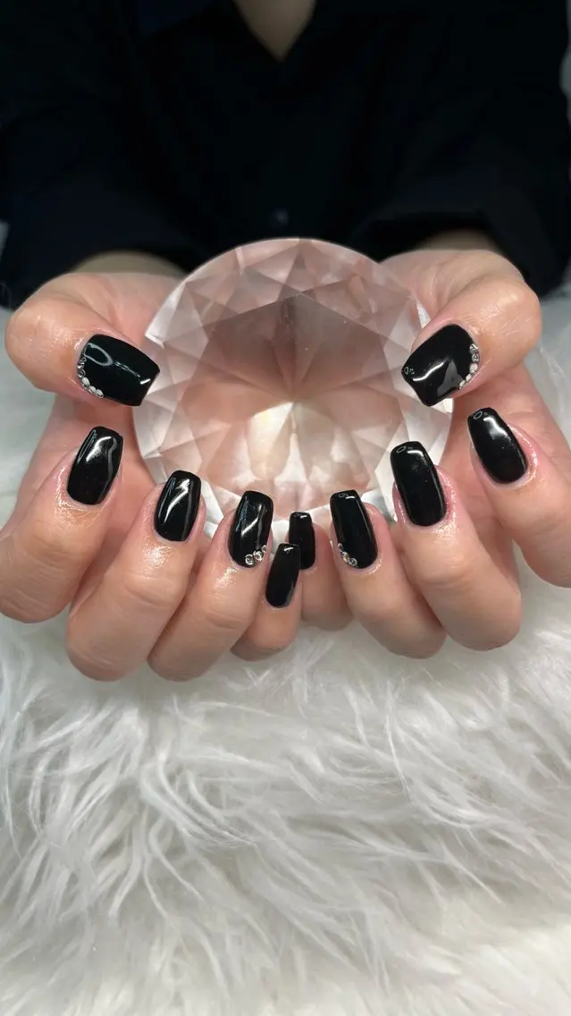 ネイル アートネイル マグネットネイル ニュアンスネイル ワンカラーネイル シンプルネイル ハンドネイル プライベートサロン N's Nailのネイルデザイン