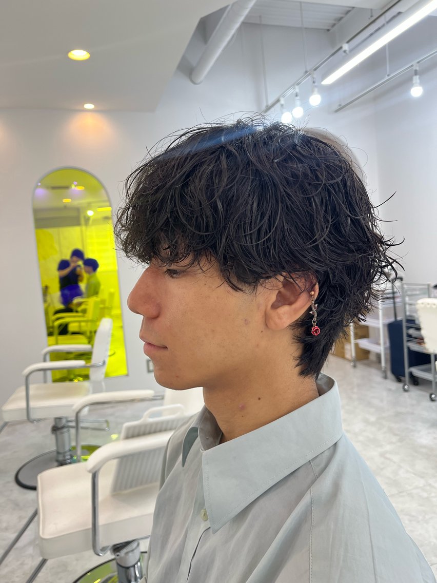 ショート パーマ メンズ メンズパーマ 網谷 萌夏のヘアスタイル