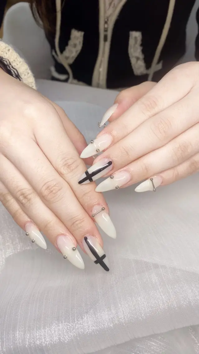 ネイル ハンドネイル ハンドケア Rena_Rei Nailsのネイルデザイン
