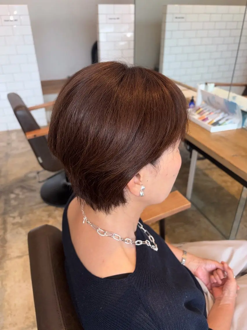ショート カラー ブラウンカラー 嶋津 愛叶のヘアスタイル