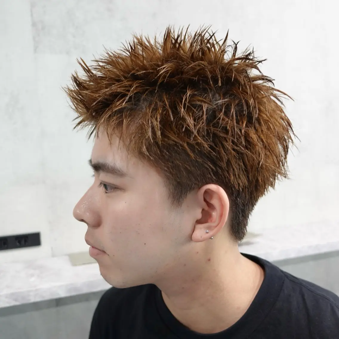 ショート カラー メンズ メンズブリーチ スパイキーショート ブリーチ ブラウンカラー ブリーチなしカラー カット ヘアカラー トリートメント スパイキーショート/ 短髪/渋谷/kiyoのヘアスタイル