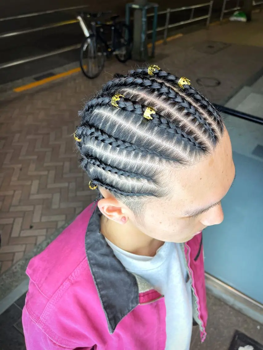 メンズ限定✂︎ サイドカット+コーンロウ8本までの写真