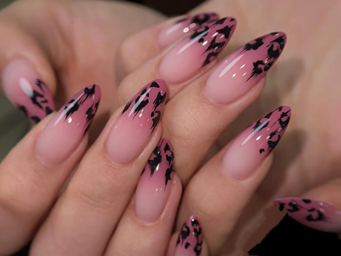 ネイル 💕リリチップ 長持ち得意🩷のネイルデザイン