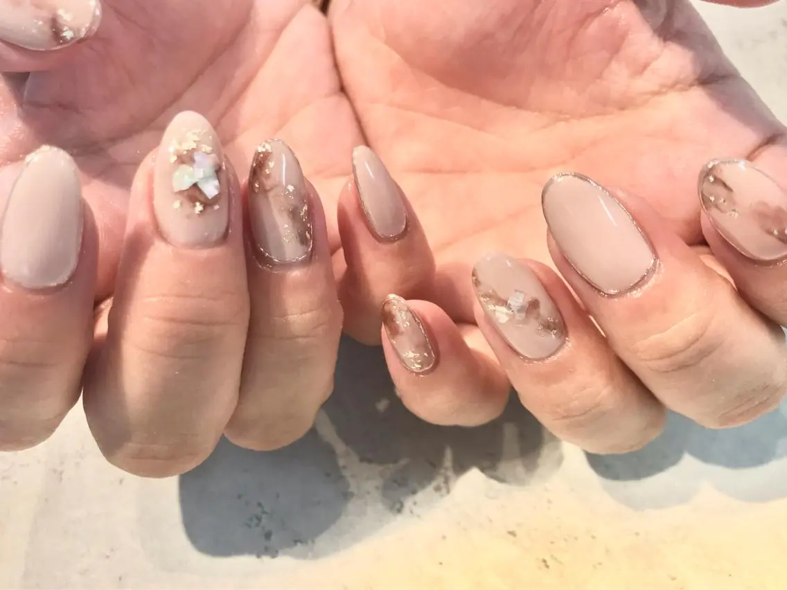 ネイル ミラーネイル 持ち込み ニュアンスネイル ハンドネイル Baden Nail ﾊﾞ-ﾃﾞﾝ ﾈｲﾙのネイルデザイン