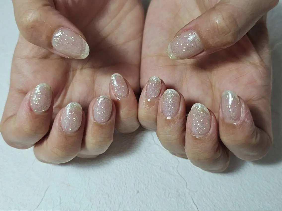 ネイル オーロラネイル フラワーネイル フットネイル フレンチネイル ジェルネイル ハンドネイル mogunail &blowのネイルデザイン