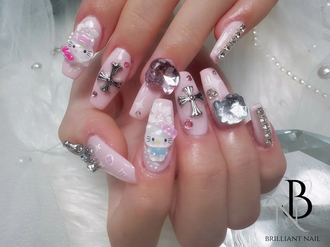 ロング ハンドネイル ハンドケア brilliant nail💎あやのネイルデザイン