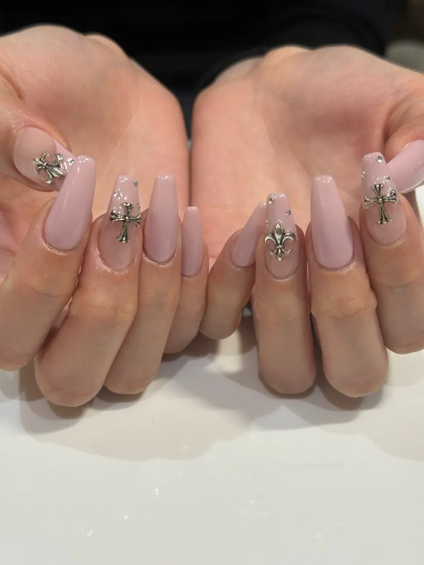 ネイル nailstudio MØD.のネイルデザイン