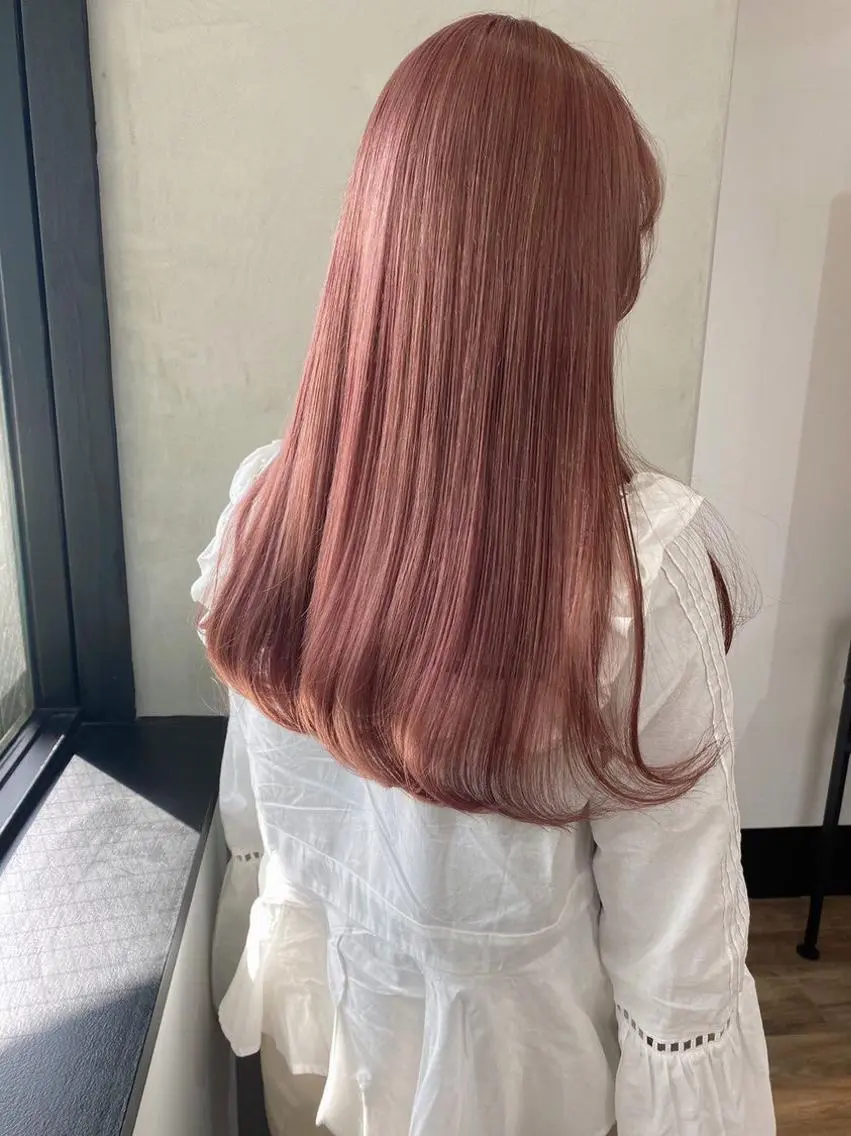 【ミニモ学割クーポン🎀】小顔カット＋艶カラー＋７種トリートメント付きの写真
