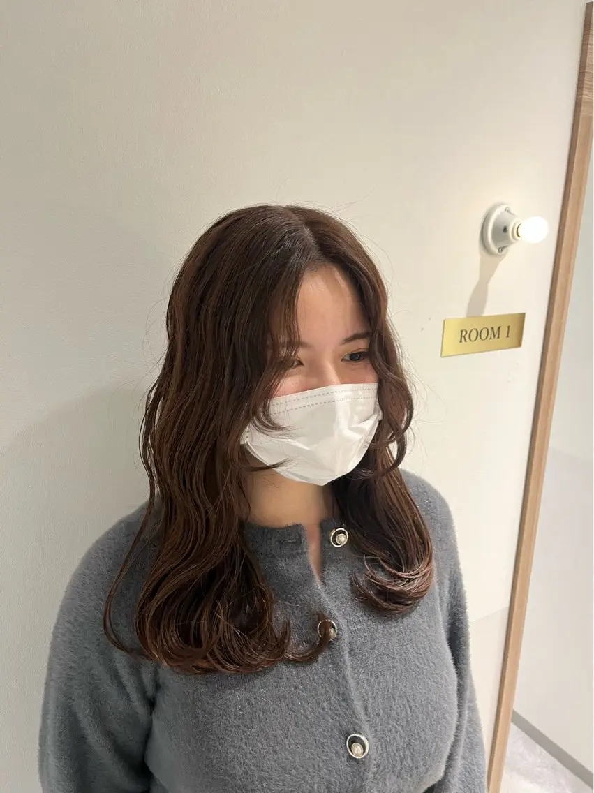 セミロング セミロングパーマ 大宮レイヤーカット× 透明感カラー　rioのヘアスタイル
