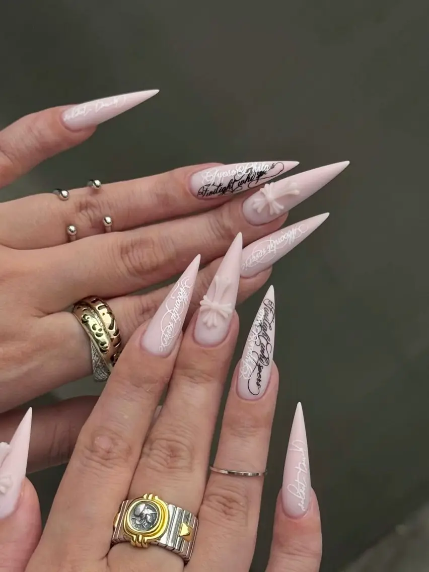 ネイル 韓国ネイル マグネットネイル 持ち込み Dyo Nail_Royalのネイルデザイン