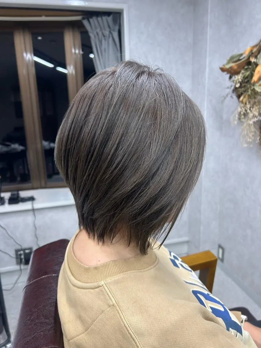 ショート カラー Lien 深井店のヘアスタイル