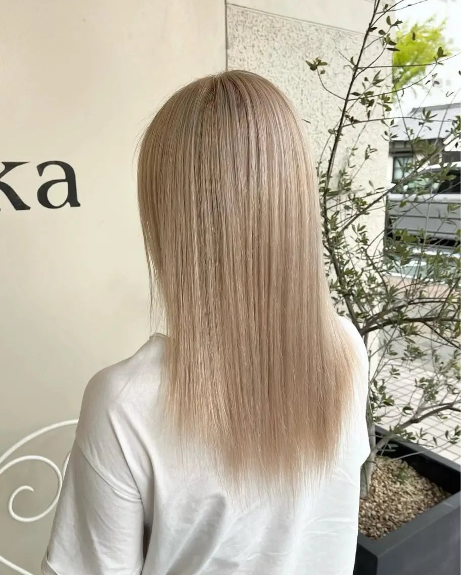 ロング カラー ブロンド 谷口晴美 透明感カラーのヘアスタイル