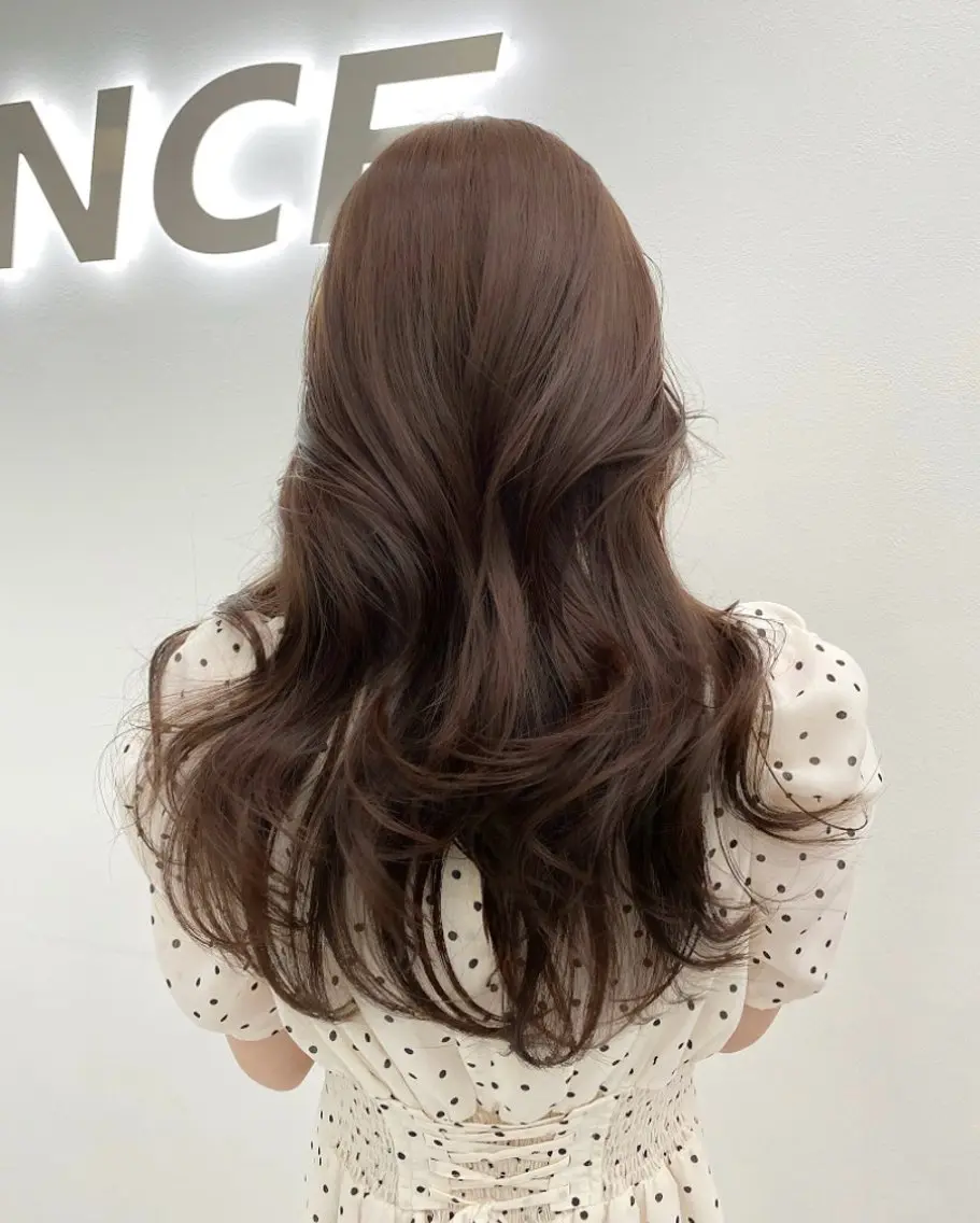 ロング カラー 上品モテヘア🩶 karen🩶のヘアスタイル