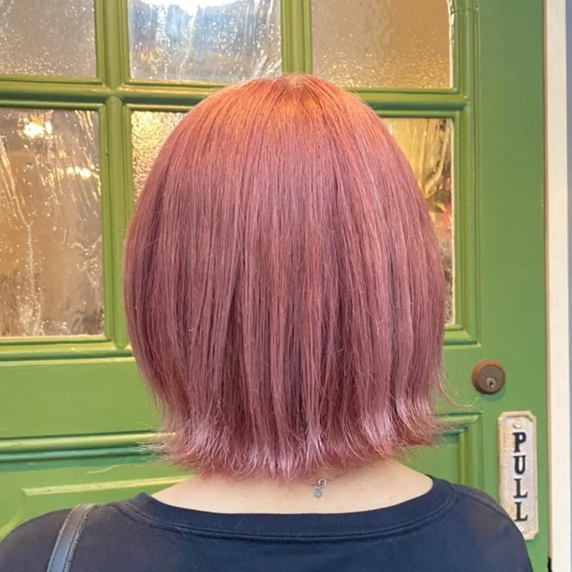 ショート カラー ブリーチ ケアブリーチ ハイトーンカラー ピンクカラー カット ヘアカラー トリートメント BRITS 渡辺 菜々子のヘアスタイル