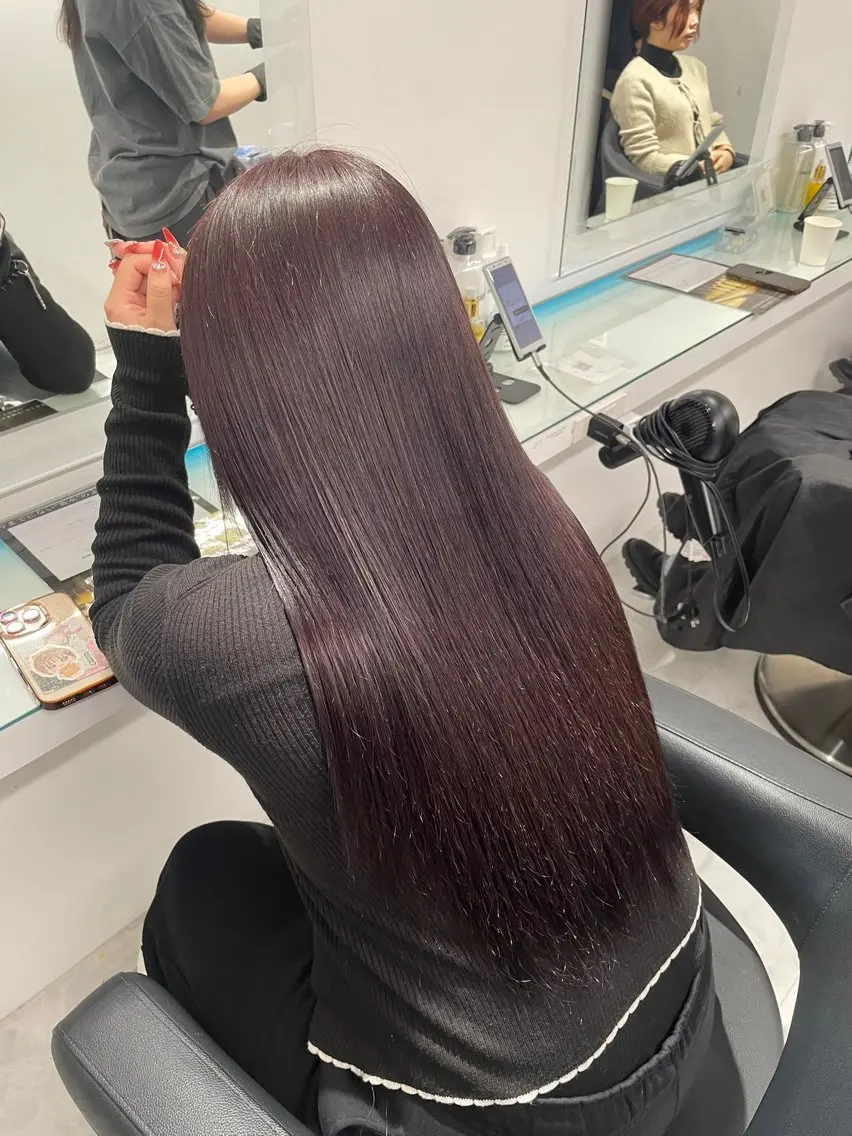 ロング カラー ヘアカラー トリートメント トレンド暖色ヘア🍒 miu🍒のヘアスタイル