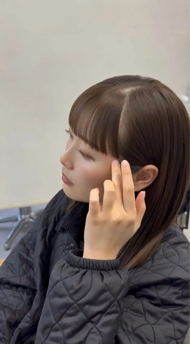 セミロング カラー カット ヘアカラー 縮毛矯正 トリートメント 髪質改善、癖毛直し 縮毛矯正が得意のヘアスタイル