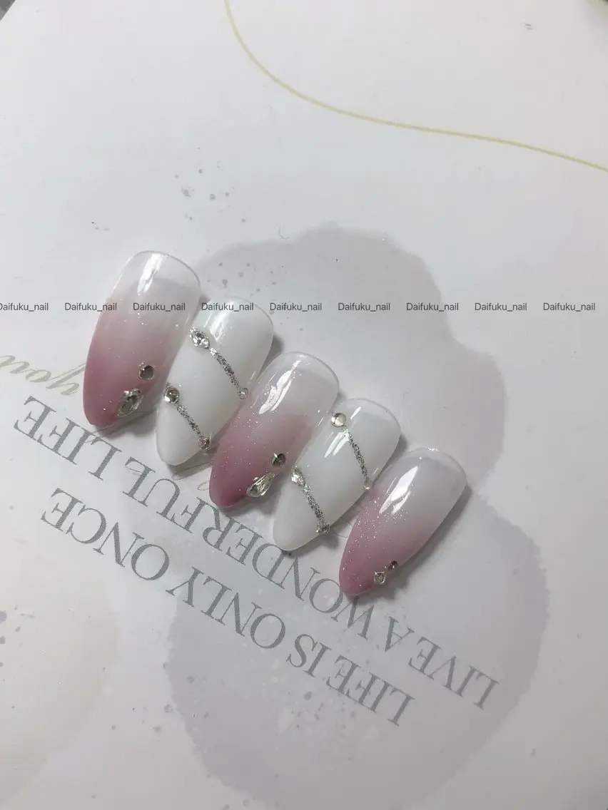 ミディアム ハンドネイル Daifuku nailsのネイルデザイン