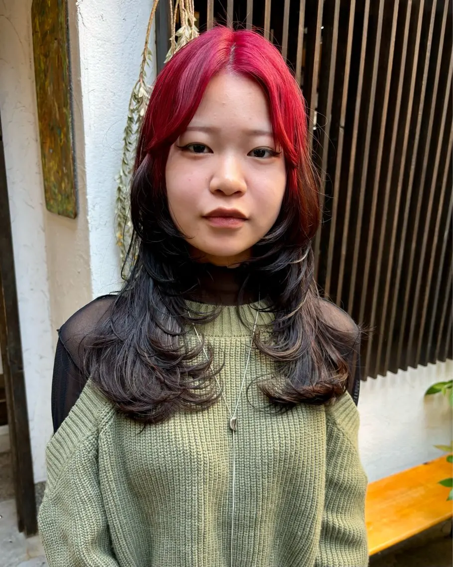 ロング カラー レイヤーカット カット ヘアカラー 大石 朱純のヘアスタイル