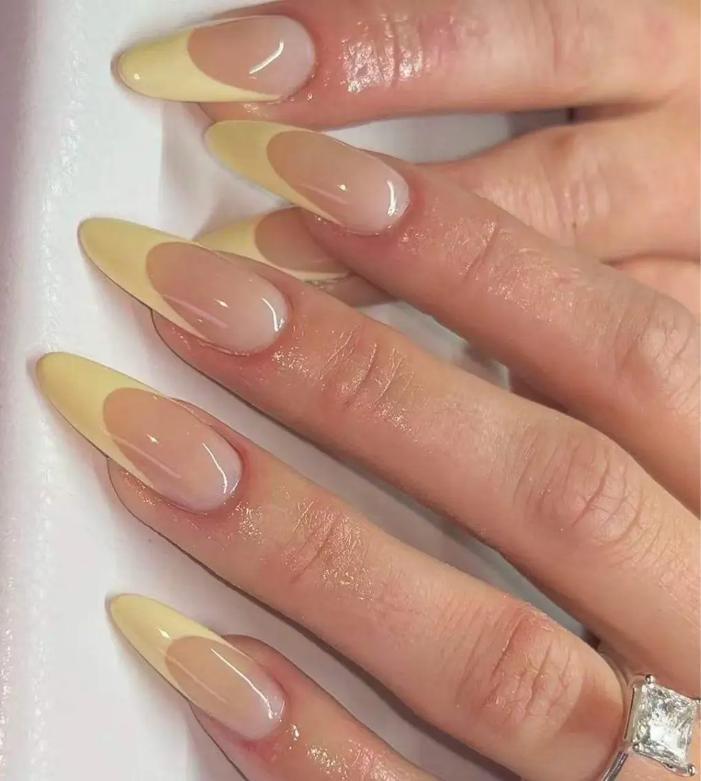 ネイル オーロラネイル フラワーネイル フットネイル フレンチネイル ジェルネイル ハンドネイル BabyYouMi nailのネイルデザイン