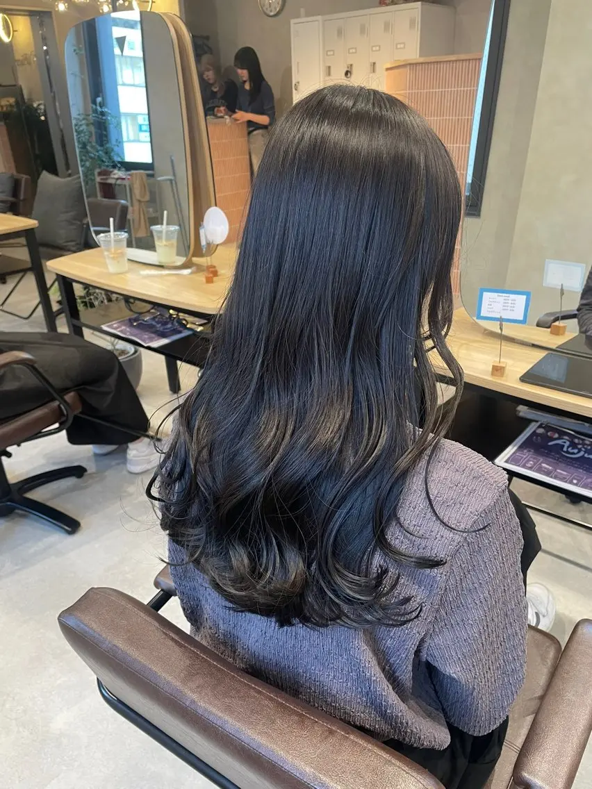 ロング イヌマル アユ / Fier umedaのヘアスタイル
