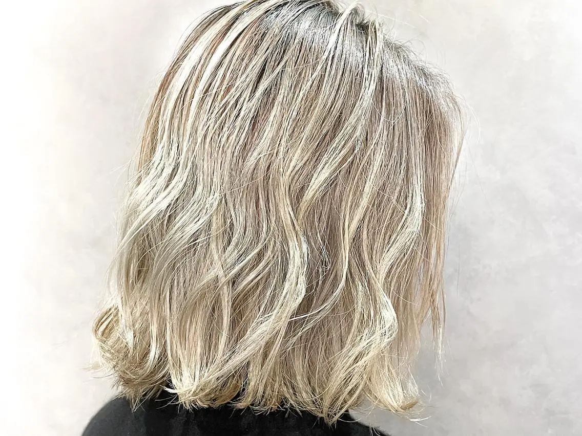 ミディアム カット ヘアカラー 透明感カラー/パーマ 🌀アオノのヘアスタイル