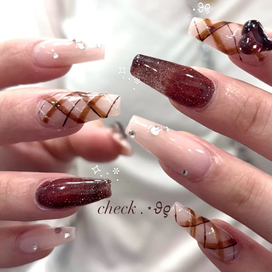 ネイル ハンドネイル 🍓リスブラン MELのネイルデザイン