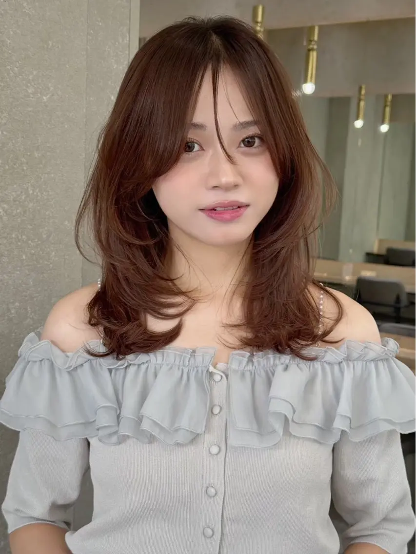 セミロング 艶カラー✨️縮毛矯正 ☁みさ🫧🤍のヘアスタイル