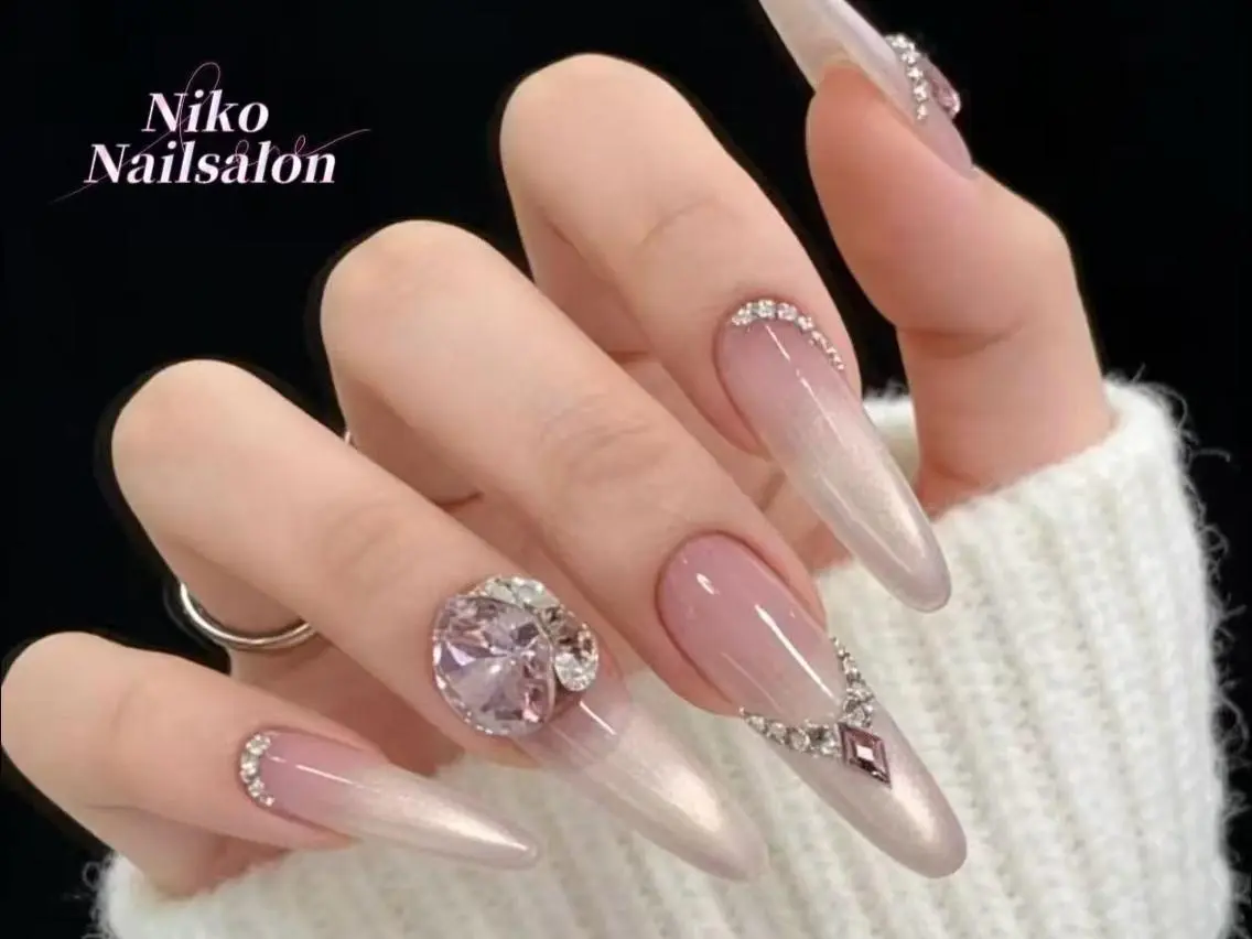 ネイル 長さ出し フットネイル フレンチネイル ジェルネイル ガラスフレンチ Nikoネイルサロン 本八幡店のネイルデザイン