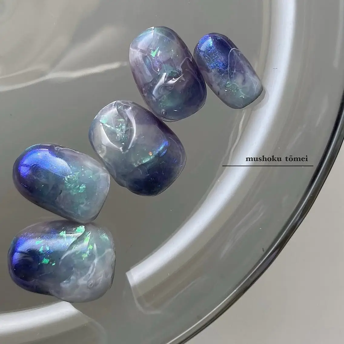 ショート ハンドネイル nail salon 無色透明のネイルデザイン