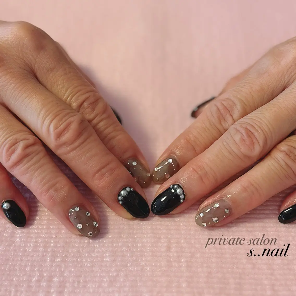 ネイル ストーンネイル ハンドネイル フットネイル s..nail / MORITAのネイルデザイン