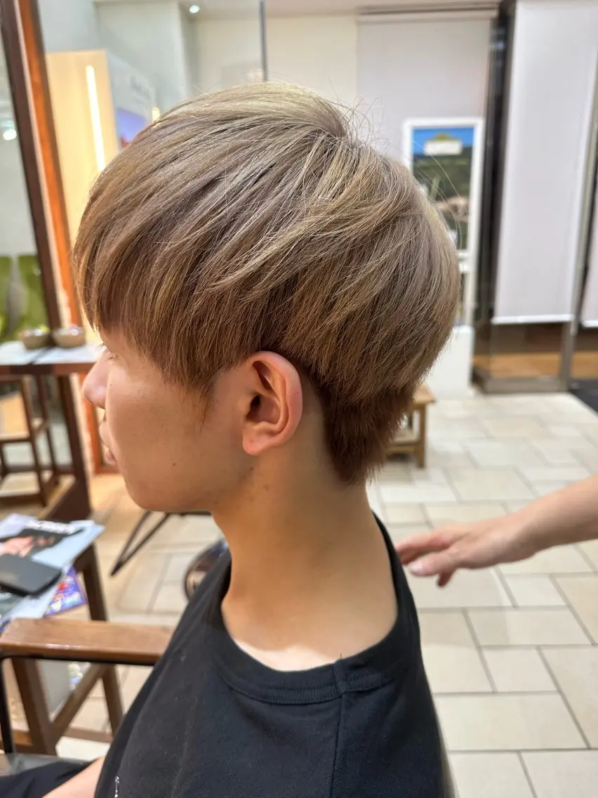 ショート 我満 宏映のヘアスタイル