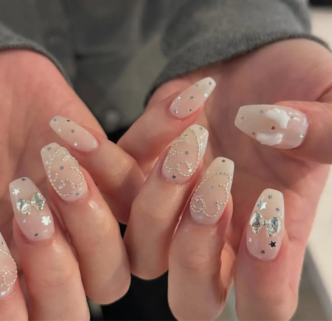 ネイル オーロラネイル クリアネイル フラッシュネイル ジェルネイル グラデーション ハンドネイル Amee Nail Salonのネイルデザイン