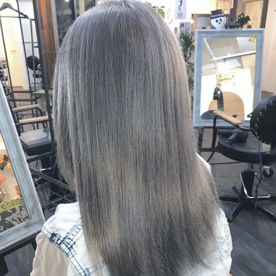 セミロング カラー WEST OLAND 安藤のヘアスタイル