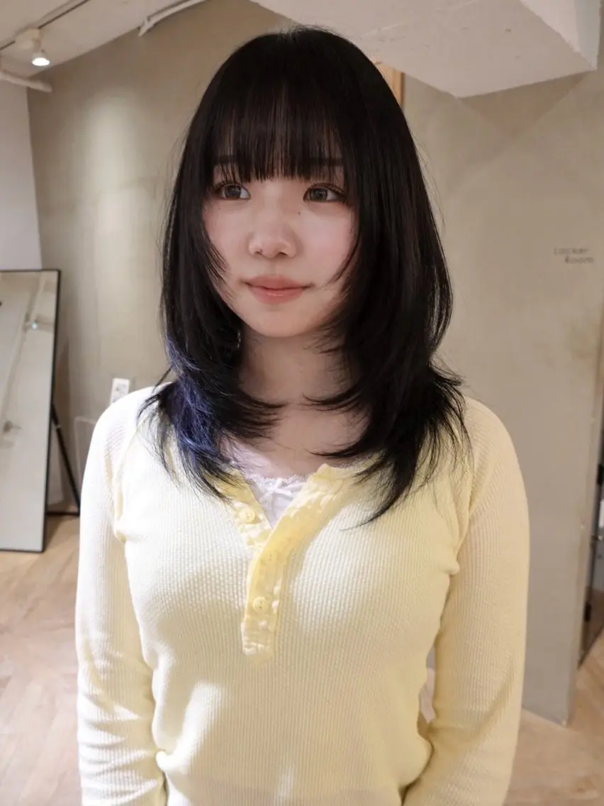 セミロング いろは🧤 カラーモデル/栄のヘアスタイル