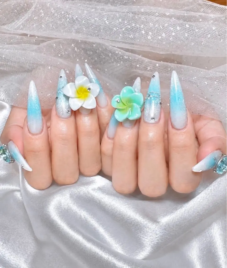 ネイル チークネイル 長さ出し フラッシュネイル ジェルネイル 韓国ネイル ハンドネイル Queen Nail Salonのネイルデザイン