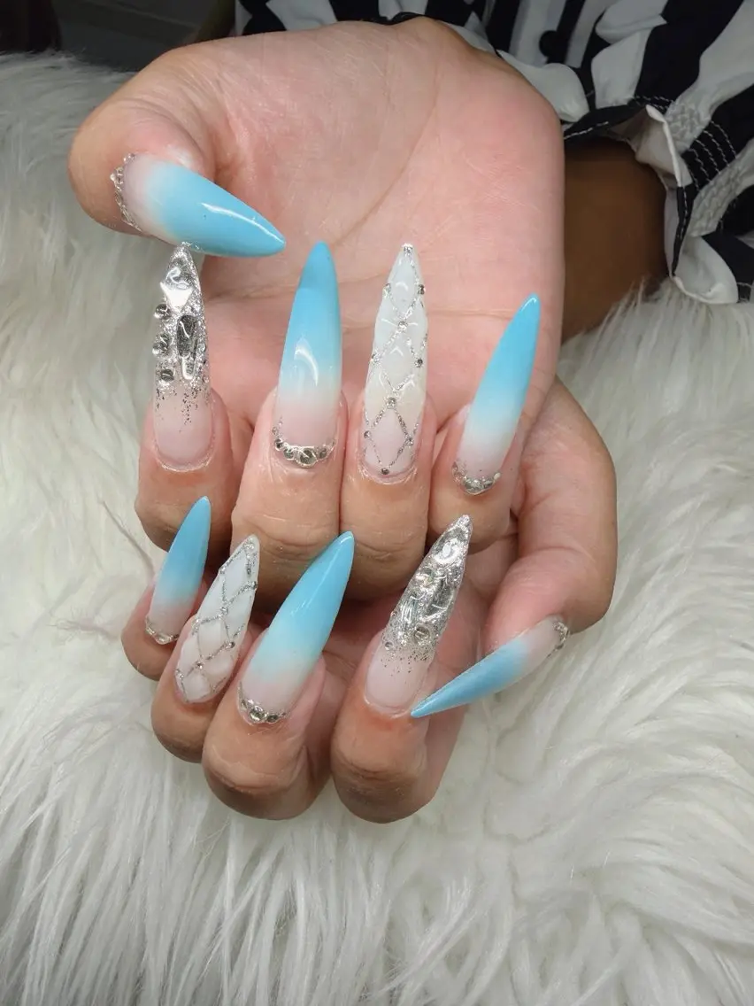 ネイル Lee Nailsのネイルデザイン