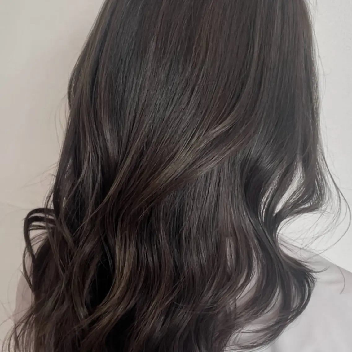 ロング アッシュ ハイライト ヘアカラー 🍓スダユキナ🍓 髪質改善水素カラーのヘアスタイル