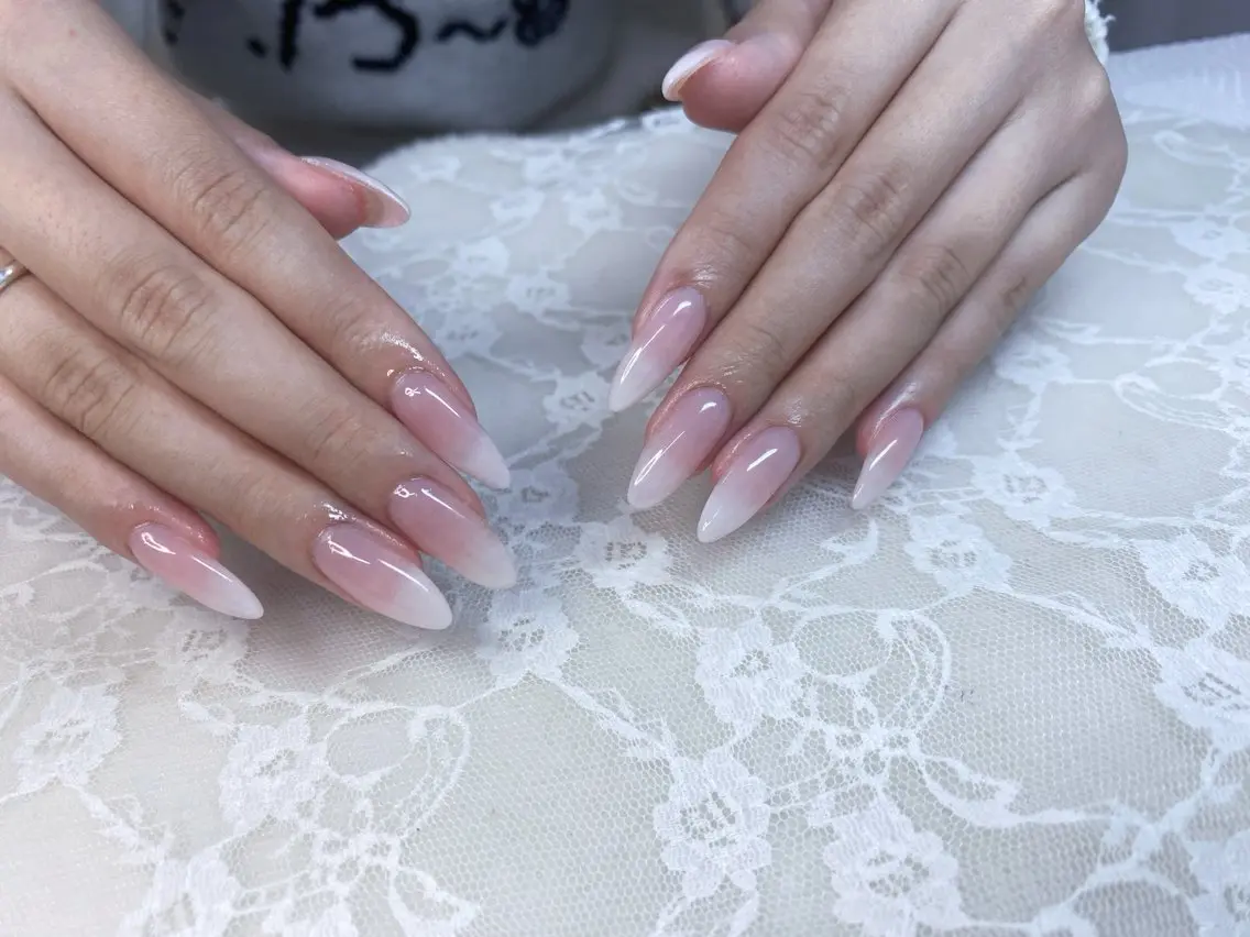 ♡グラデーションネイル🙇‍♀️オフ込み。の写真