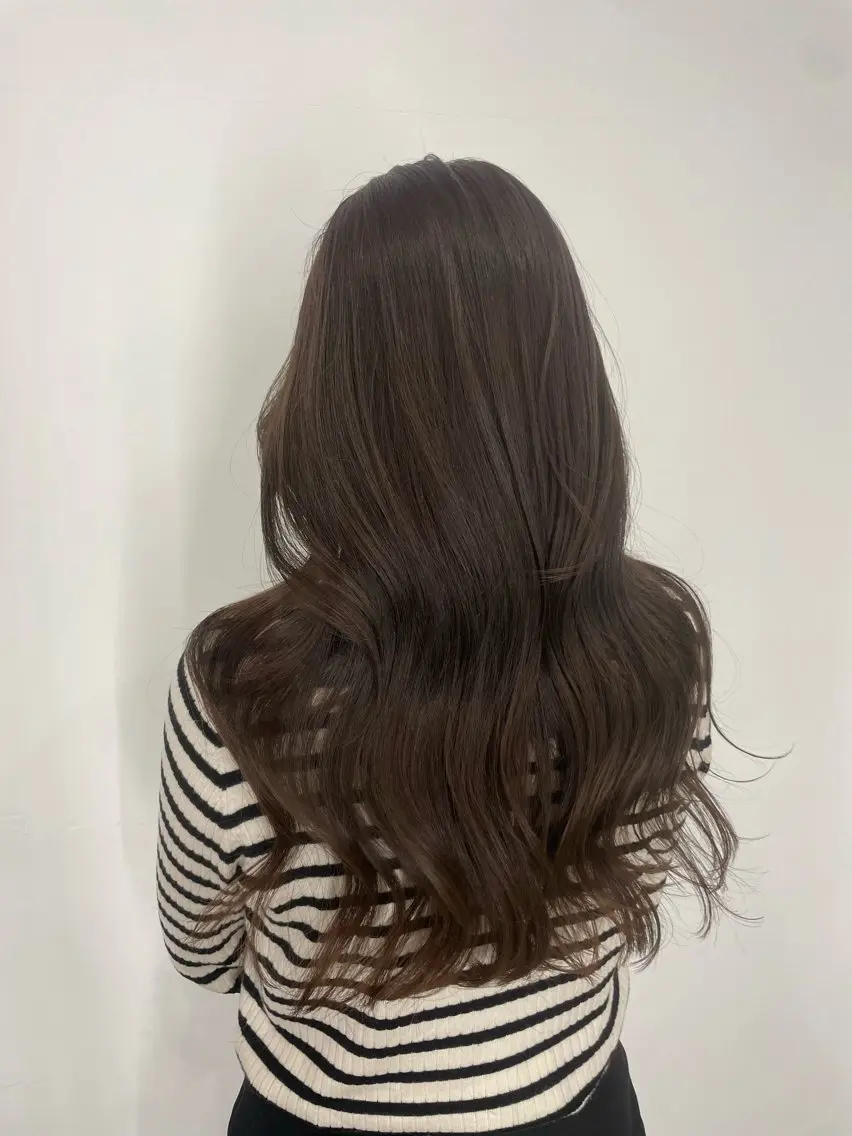 ロング カラー ブラウンカラー 艶カラー✨レイヤー 𝐚𝐲𝐚𝐤𝐚のヘアスタイル