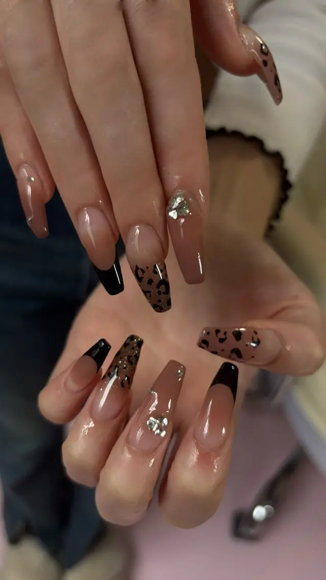 ネイル Nailstudio Hulmのネイルデザイン