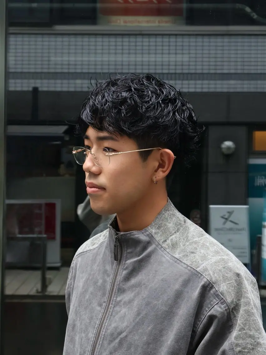 ショート パーマ メンズ カット パーマ SCENEbyRAD helmのヘアスタイル