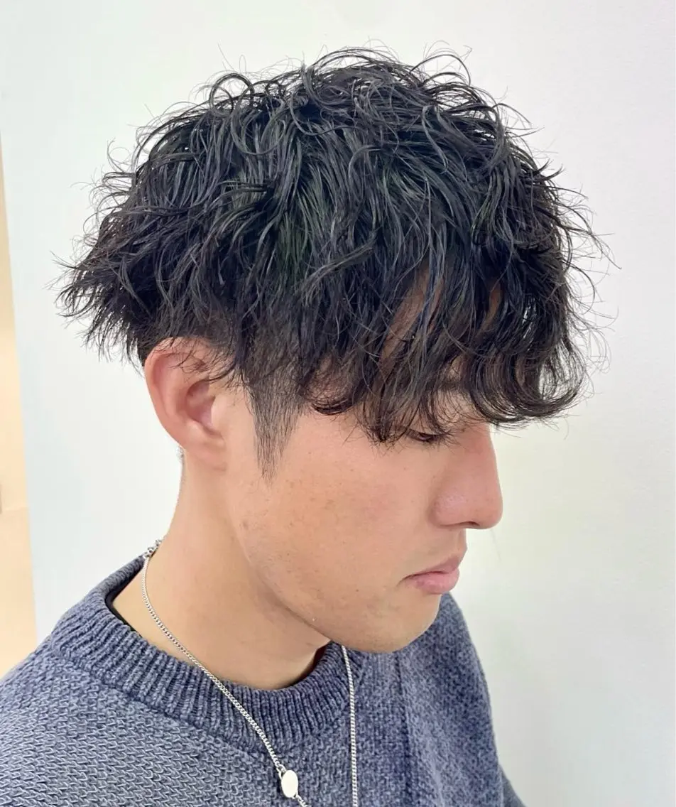 パーマ メンズ メンズパーマ 波巻きパーマ スパイラルパーマ ユージ ✂︎ カット／パーマ特化のヘアスタイル