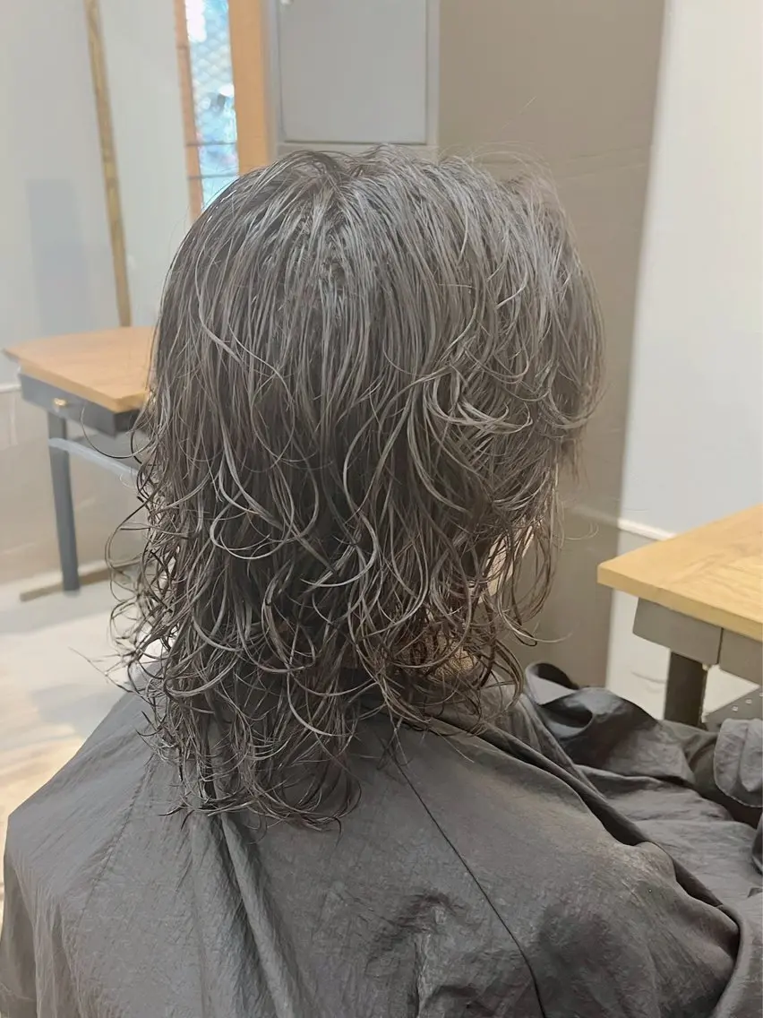 ミディアム ミディアムパーマ 髪質改善 レイヤーカット カット パーマ トリートメント 小野 ふみこのヘアスタイル