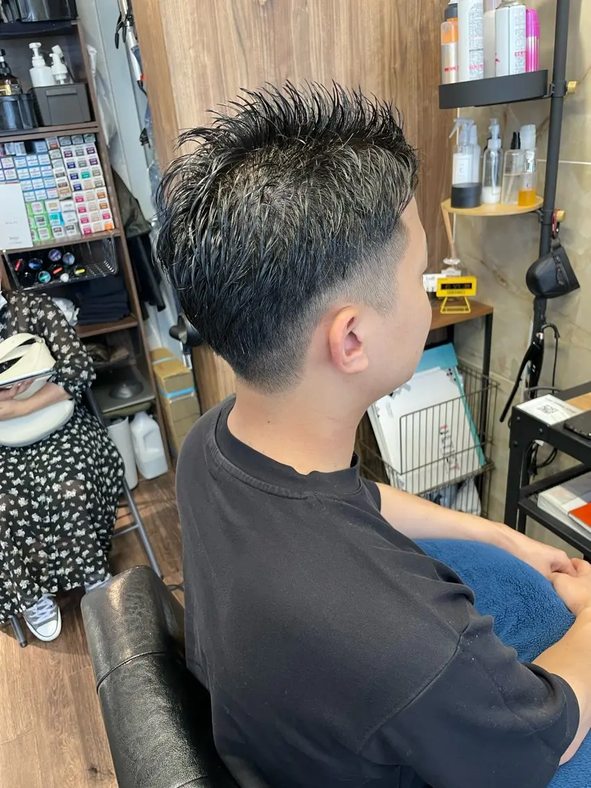 メンズ カット Lull1人美容室 バレイヤージュのヘアスタイル