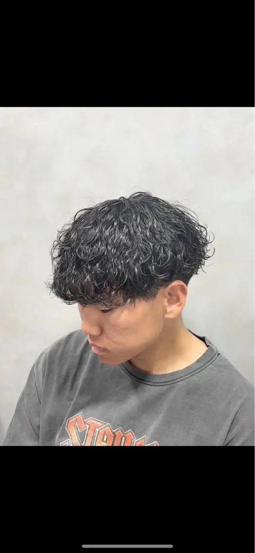 ミディアム パーマ メンズ 波巻きパーマ カット パーマ メンズパーマ特化 美容師kouyaのヘアスタイル