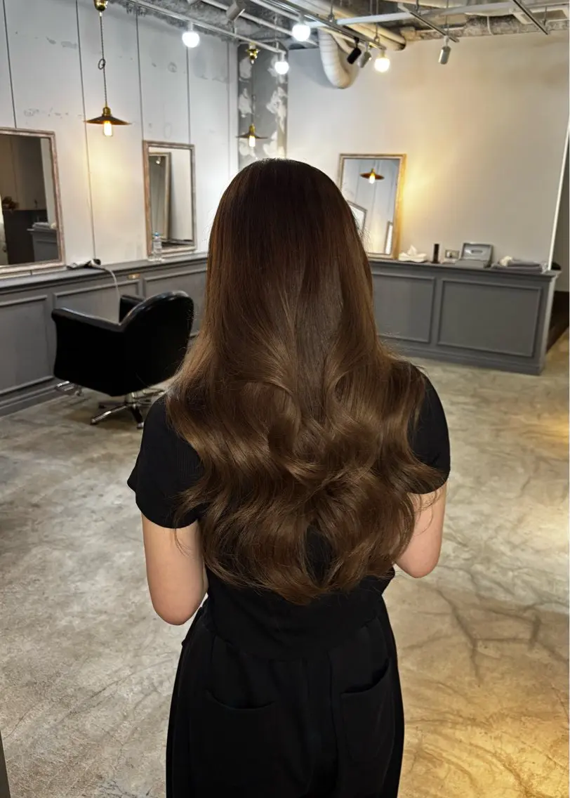 ロング カラー ブリーチ ヘアカラー 関口 玲那のヘアスタイル