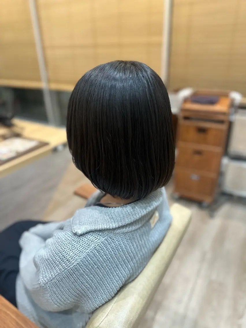 ミディアム ボブ 顔周りカット レイヤーカット 美蘭ʚ🎀ɞ 【VIV】川崎のヘアスタイル