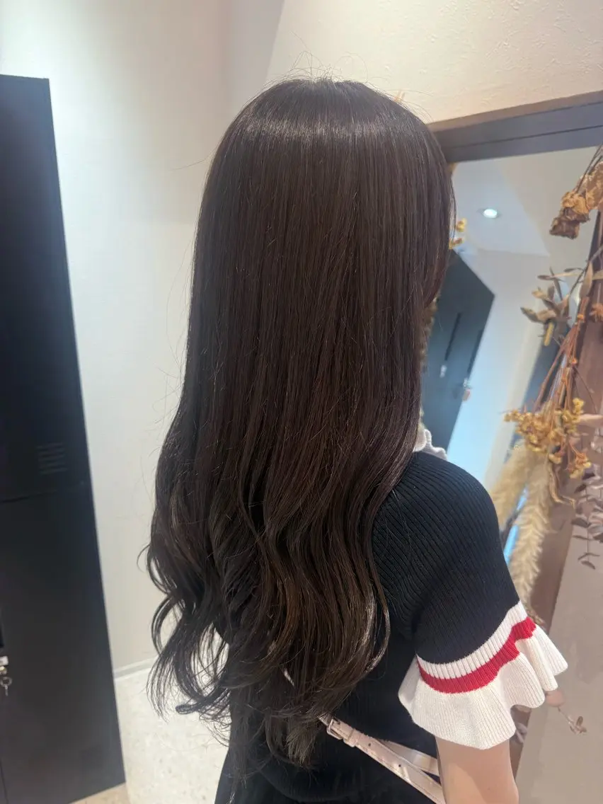 ロング カラー ベージュカラー Cherish 古田 瑞葵のヘアスタイル