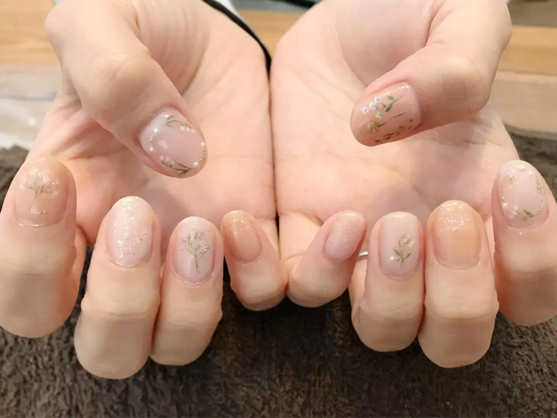 ネイル ハンドネイル フットネイル rebon＊ natsukiのネイルデザイン